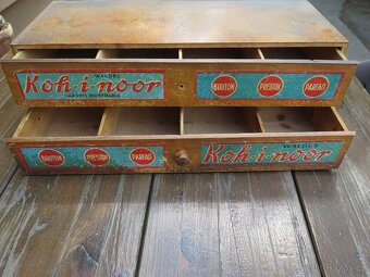 Stará reklamní galanterní Kohinoor skříňka se šuplíky - 7