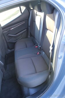 Mazda 3 2.0i 90Kw 1.majitel 59000km servis Mazda 360°kamera - 7
