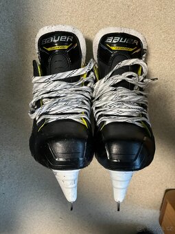 Brusle Bauer Supreme M4 - 7