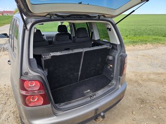 Touran 1.4 tsi 2008 7 mist - 7