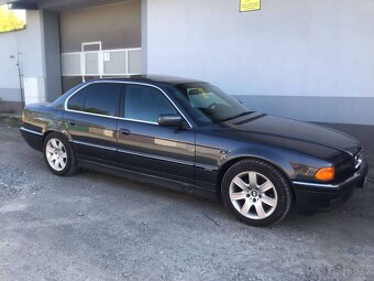 BMW e38 728i - 7