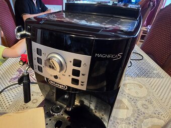 Funkční Kávovar DeLonghi - 7