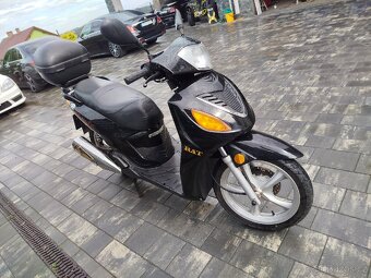 Skůtr 125ccm xingyue xt125-12 - 7