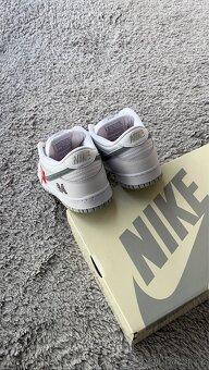 Nike SB Dunk Low Supreme 94 Metallic Silver - 7
