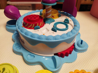 Play doh výroba dortů - 7