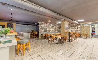 Prodej restaurace 295 m², Praha 8 - Kobylisy - 7