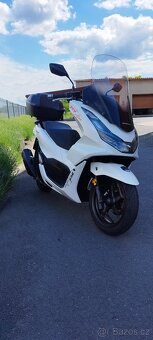 Honda PCX 125 .2023.najeto 17400km - 7