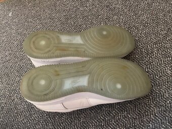 Boty NIKE AIR FORCE 1´07 LUXE SUMMIT White vel. 45 - 7