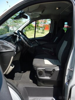 Ford TOURNEO CUSTOM 2.2TDCi 155Hp LONG 08/2015 8 MÍSTNÉ - 7