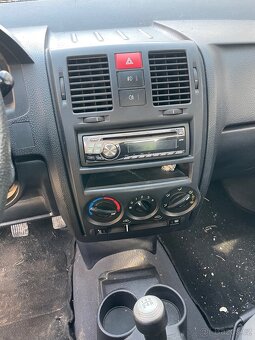 Hyundai getz 1.1 - 7