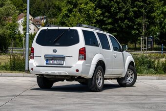 Nissan Pathfinder 2.5 dCi SE - 7