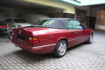 Mercedes Benz 124 300 CE 24V Cabrio - 7