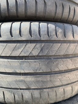 Pneu Michelin 295/35 r21 - 7