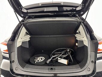 MG ZS eV 150PS Luxury Aut 45 kWh Al KAM PDC NAV PANO 12/19 - 7