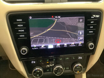Š.Octavia 1.6TDi 85kw DSG STYLE po 1.majiteli - 7