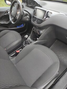 Peugeot 208 benzín - 7