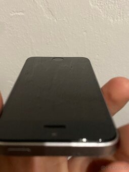 iPhone SE (2016) 64GB - 7
