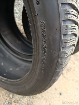 235/40R19 96V zimní Firestone Winterhawk 4 sada dot 4421 - 7