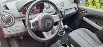 Mazda 2 - 7