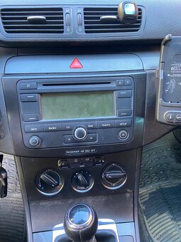 Volkswagen Passat 3c kombi TDI - nove turbo - 7