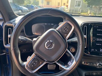 Volvo XC40 D4 AWD R-Design 140kW, 4x4, 2/2018, TOP výbava - 7