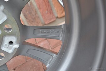 5x112 R17 Hliníkové disky originál BMW 5 G30 G31 - 7