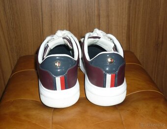 Vínové kožené dámské tenisky Tommy Hilfiger - 7