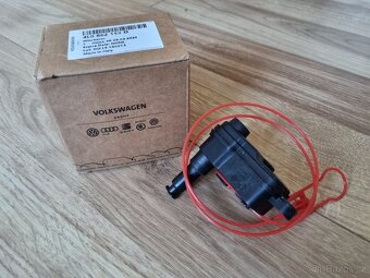 Zamok nadrze (Motorček) nádrže Audi/Volkswagen - 7