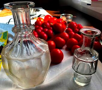 sklo: malachitové, rosé amfora, jantárové, kristál, soška - 7