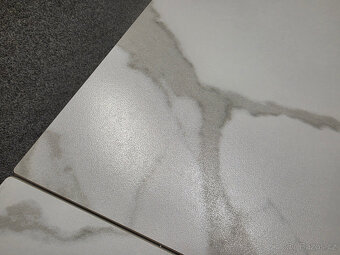 Nový luxusní bílý jídelní stůl JULES rozkládací - 7