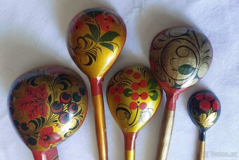 Chochloma - dřevěné ručně vyráběné a zdobené nádobí - 7