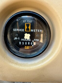 Demoliční bagr CAT 330BL - 7