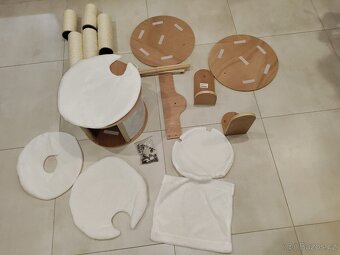 Nástěnné škrabadlo pro kočky Kerbl Dolomit 168 cm - 7