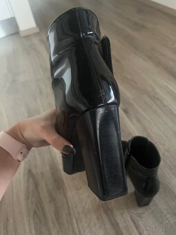 Dámské kotníkové boty - 7