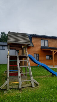 Zahradní domeček pro děti - skluzavka - 7