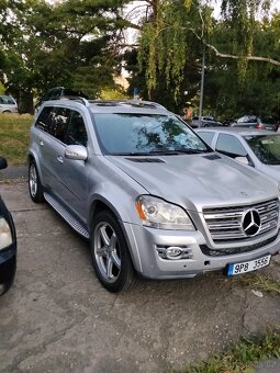 Mercedes GL550 - 7