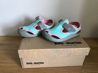 dívčí  kožené střevíčky vel.25 - 7