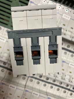 Jistič OEZ LTN-32B-3 - 7