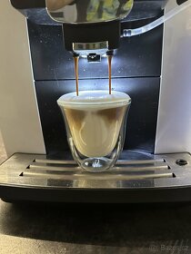 Philco automatický kávovar na zrnkovou kávu pronájem - 7