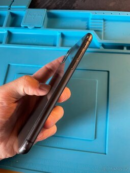 iPhone 11 Black 64GB, baterie 90% - 7