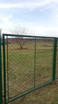 Stavební pozemek 1 hod od Prahy - 7