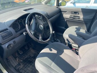 Vw sharan 1.9 tdi 85kw 7 místný - 7