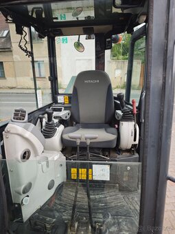 Pásový minibagr Hitachi ZX33U- 5A - 7