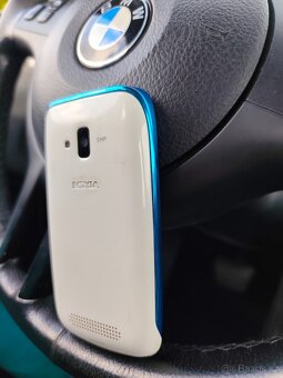 Mix mobilních telefonů 6 kusu - 7