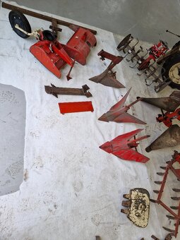 MALOTRAKTOR VARI S PŘÍSLUŠENSTVÍM - 7