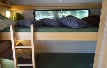 Karavan ADRIA Unica 502 DK, palandy - 7