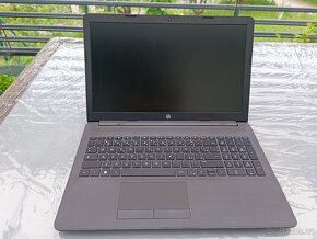 Notebook HP 250 G7 / 4GB RAM / i3-7020U / SSD 480 GB / - 7