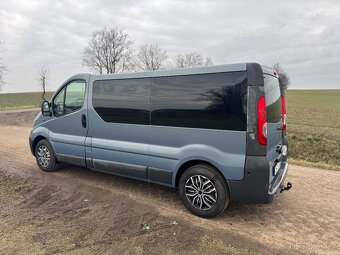 Opel Vivaro 9 míst Long - 7