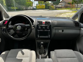 Volkswagen Touran - 7