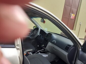 KIA CERATO 1.6i benzín 2008 - 7
